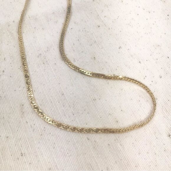 Trifari TM Trifarium Gold Tone Vintage Flat Chain Necklace - Picture 11 of 14